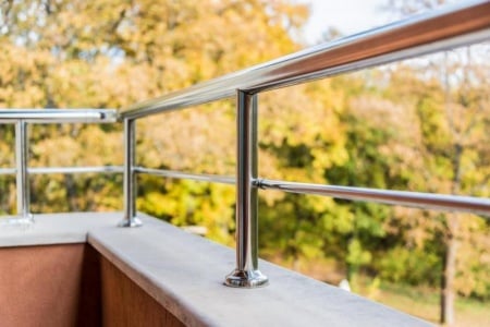 Comment concevoir une terrasse m&eacute;tallique sur mesure ?